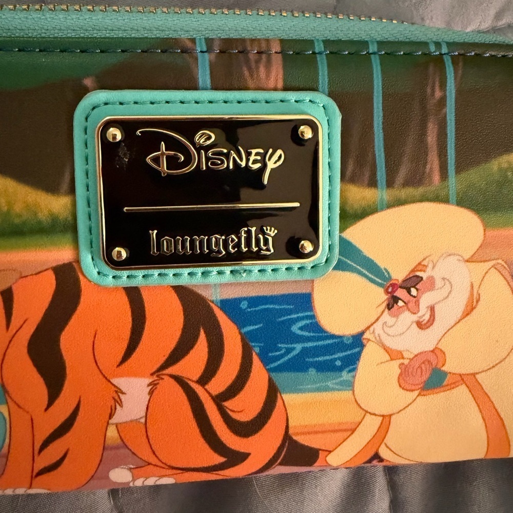 Disney Loungefly Aladdin Princess Zip Around Wallet - Picture 4 of 4
